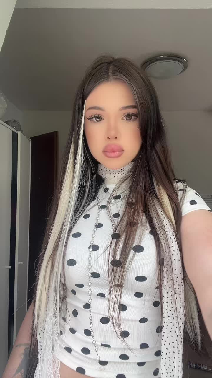 @ellischna