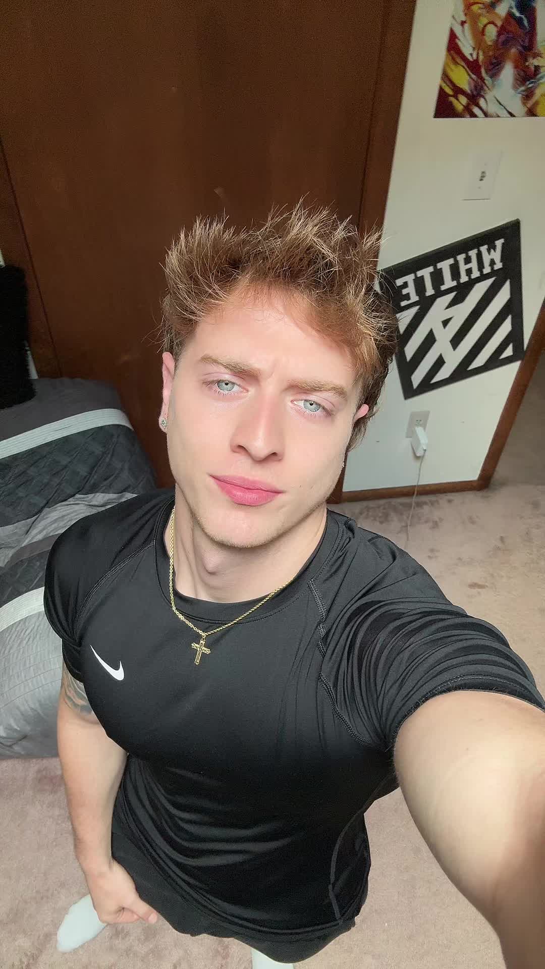@Dennis⚡️