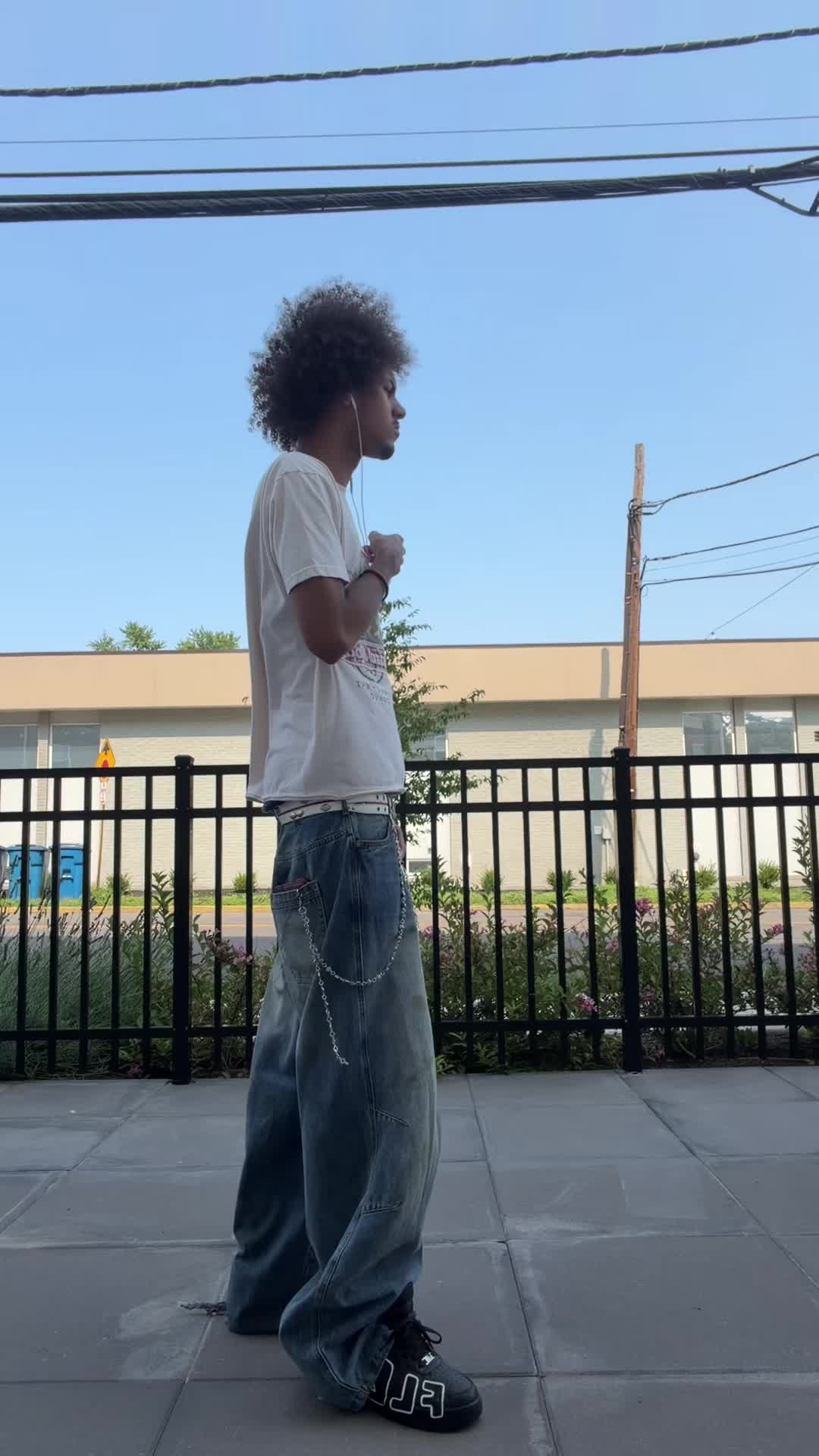 @v