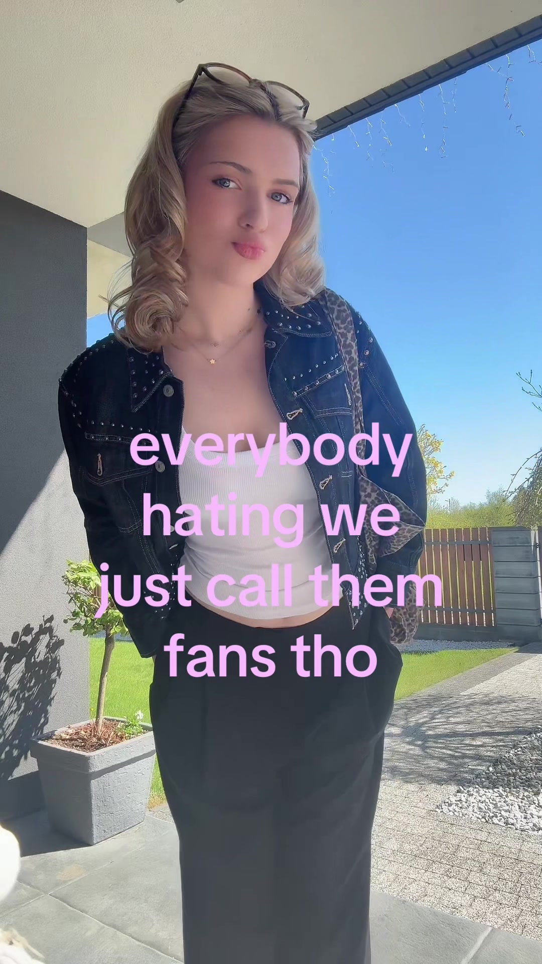 @ANIA