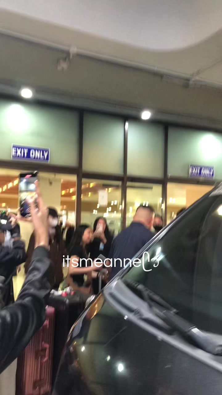 @itsmeanneᥫ᭡