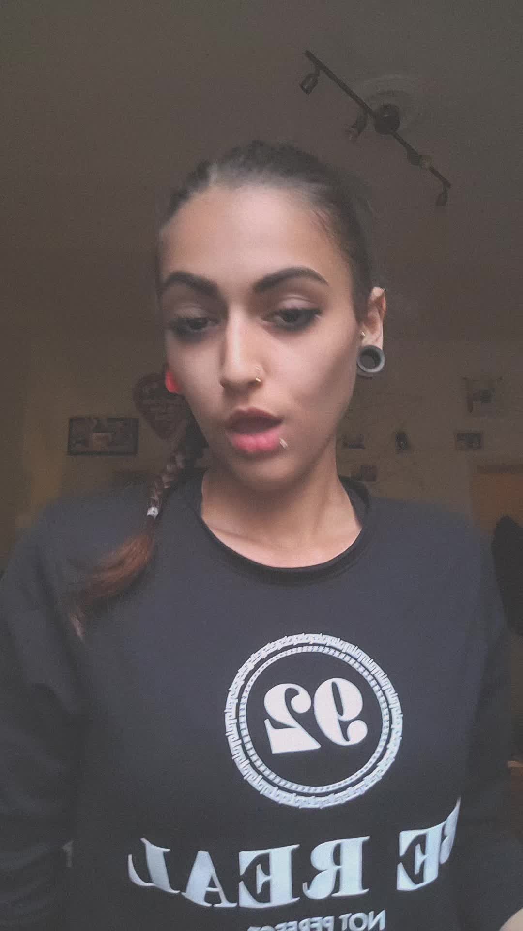 @&times;_maddii97🖤😈_x