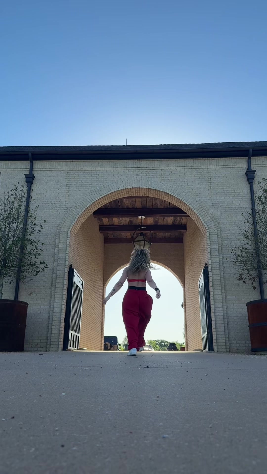 @taytaycrossland