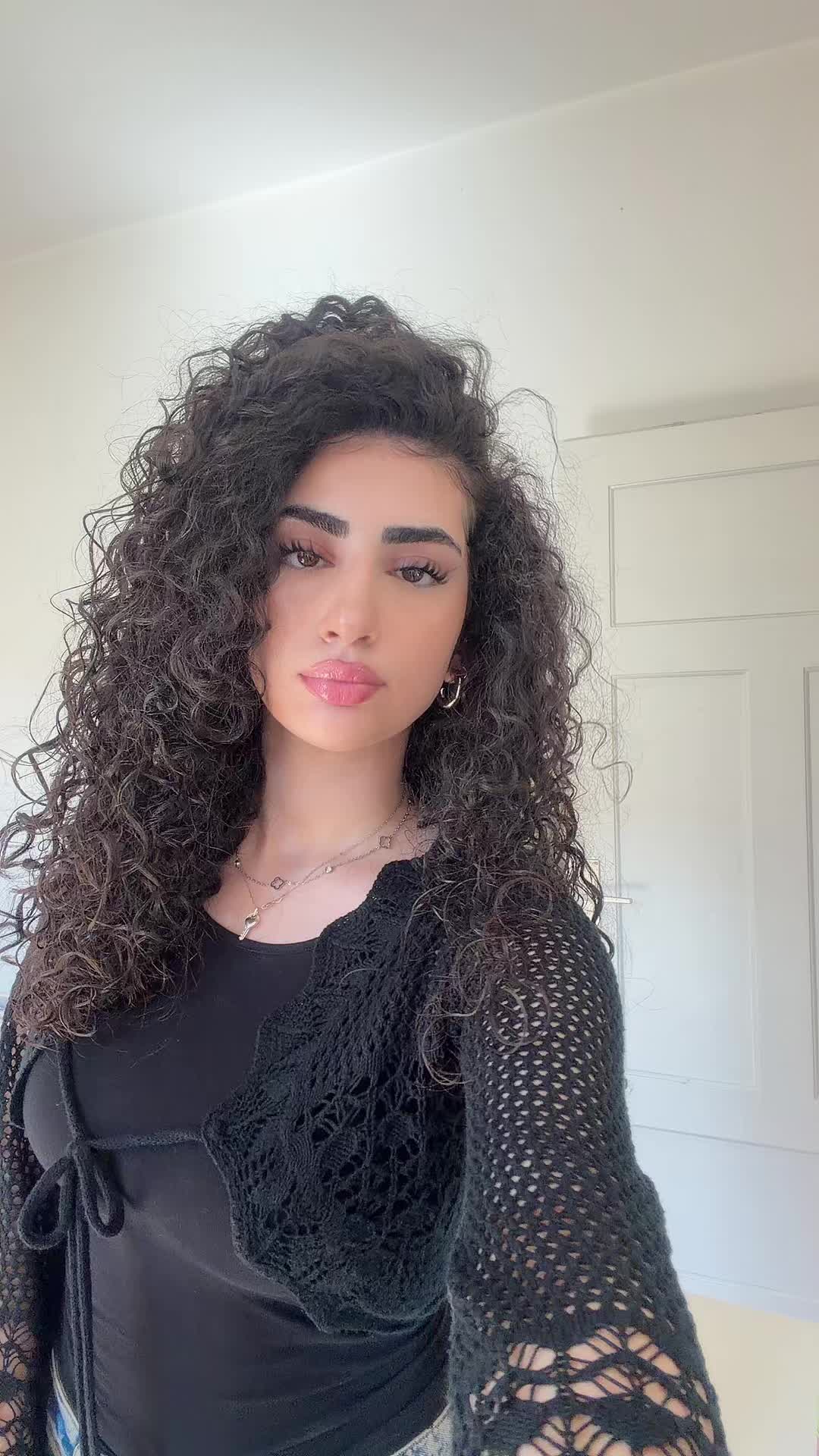 @هستی
