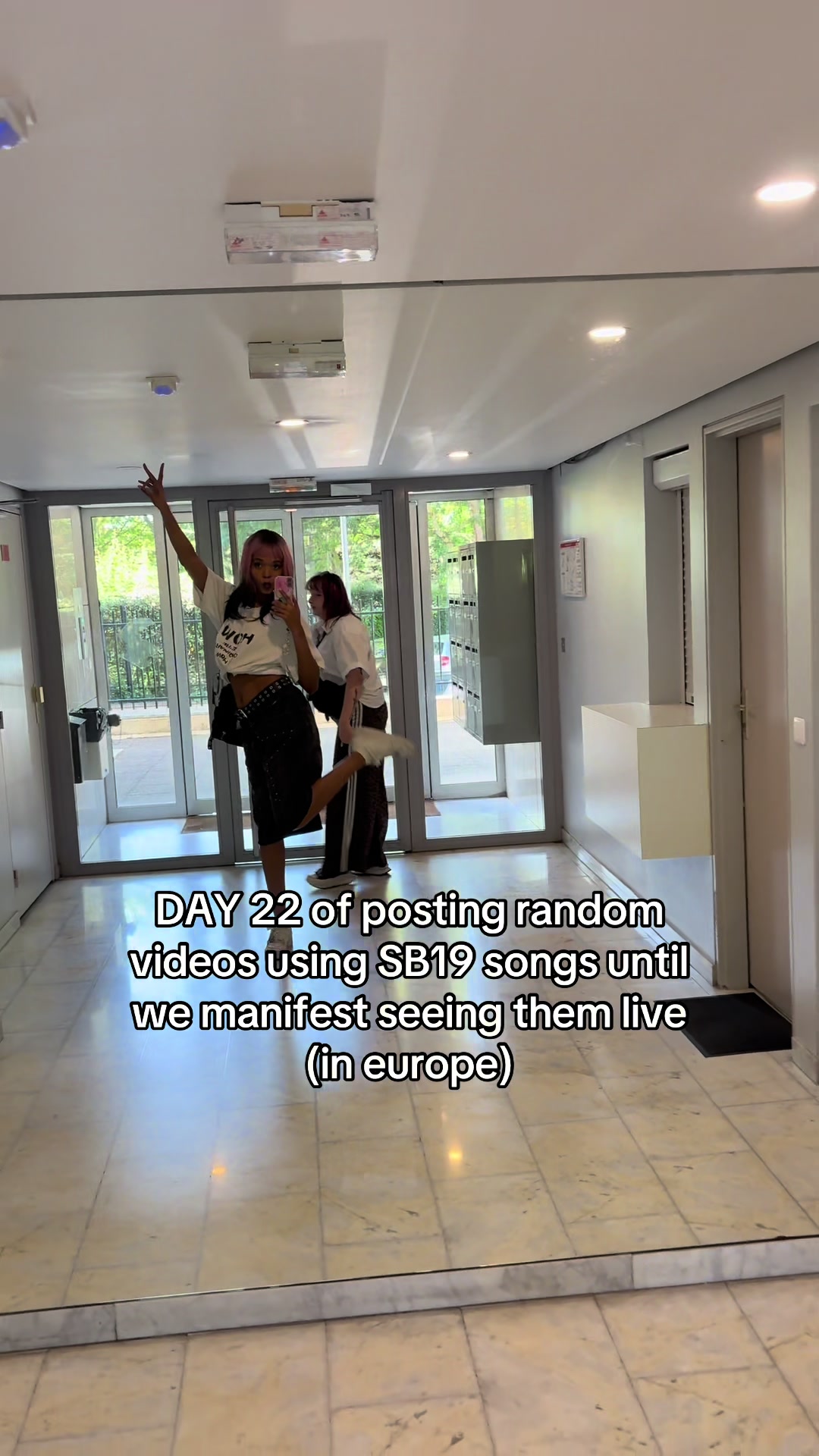 @Stass & Sarah
