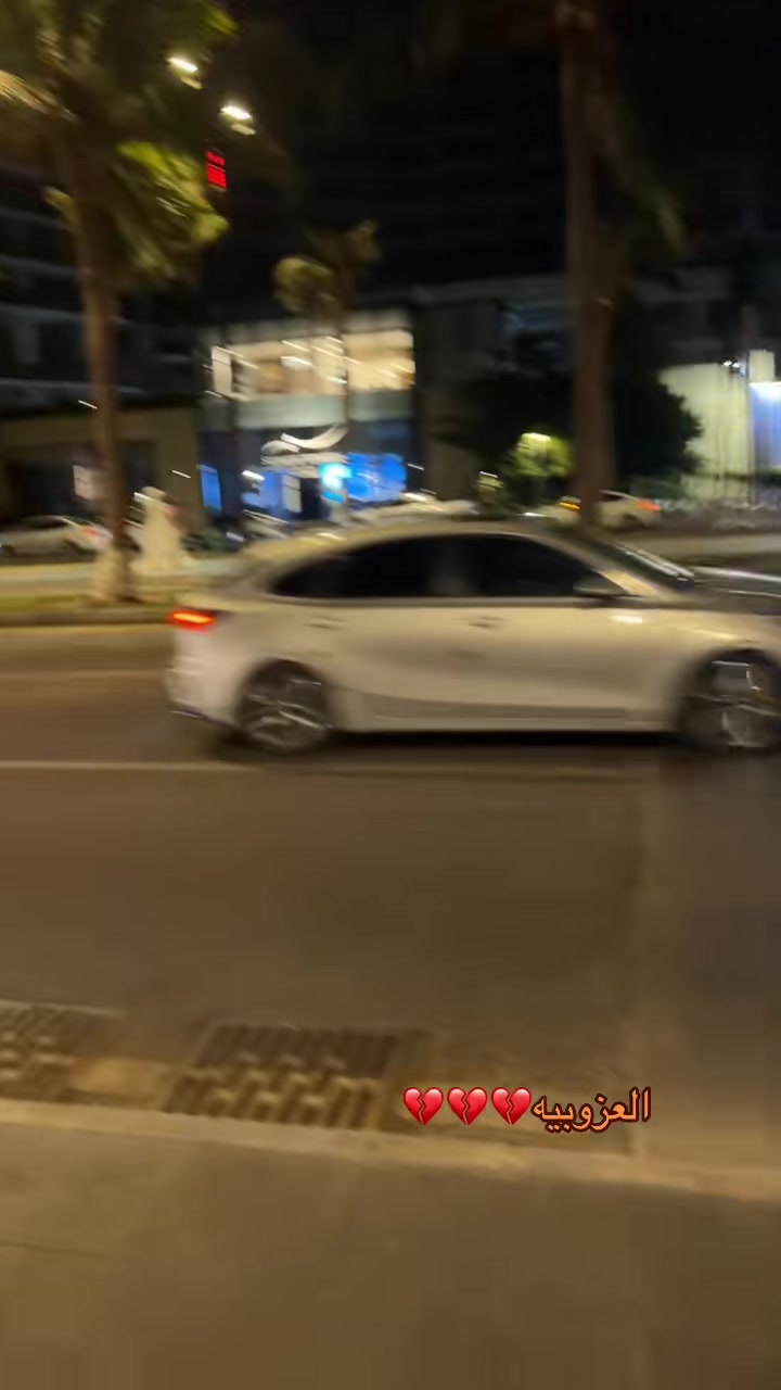 @๐๐๐๐๐ ๐๐ฅ๐จ๐ญ๐๐ข๐e