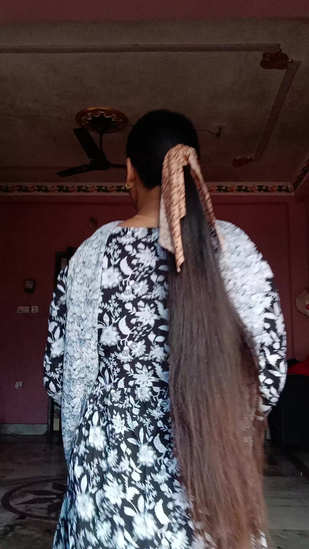 @Miss thapa 💋🤞