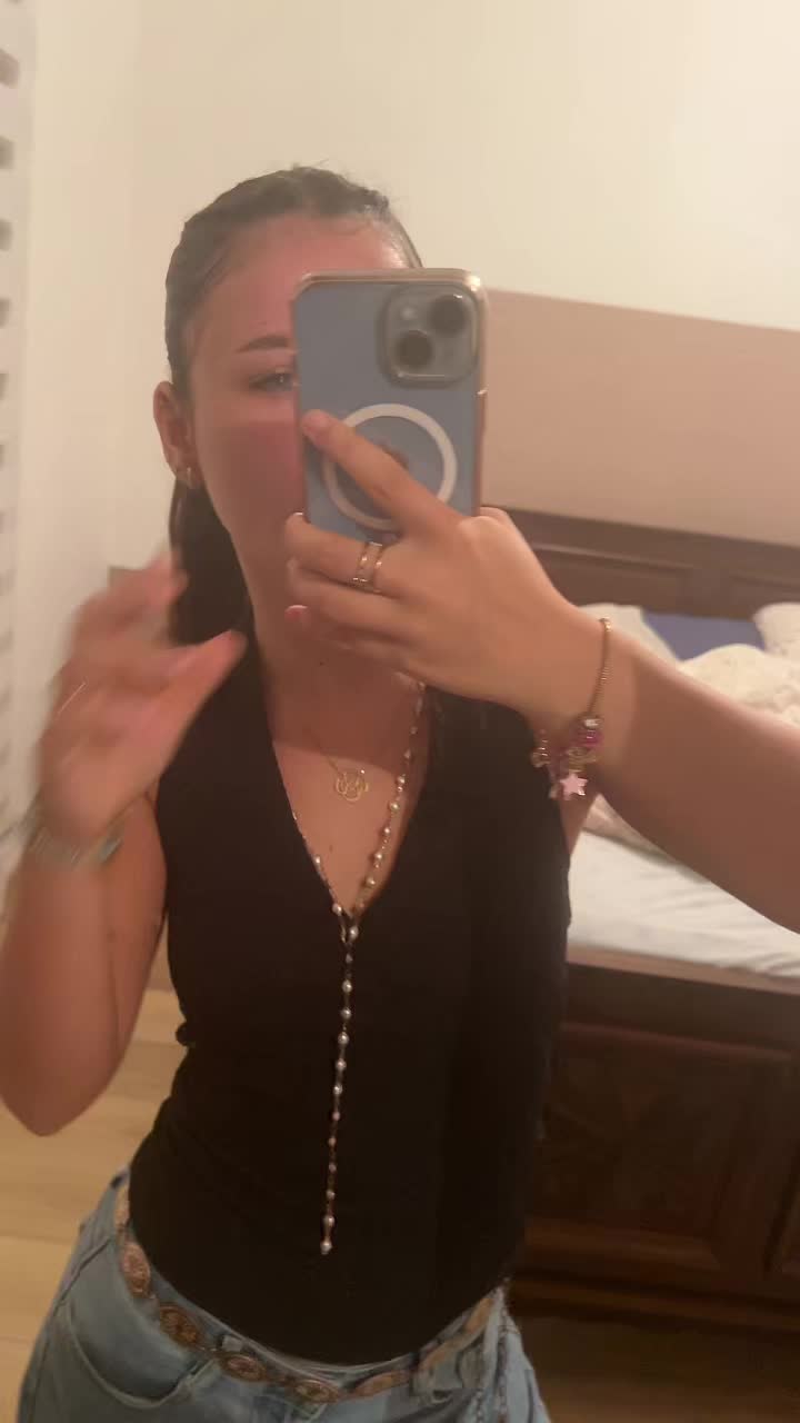 @🍒 𝒸𝑒𝓇𝒾𝓈𝑒 🍒