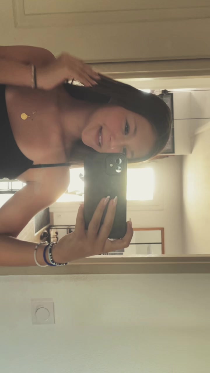 @𝐴 𝐿 𝐼 𝐶 𝐼 𝐴 🪭