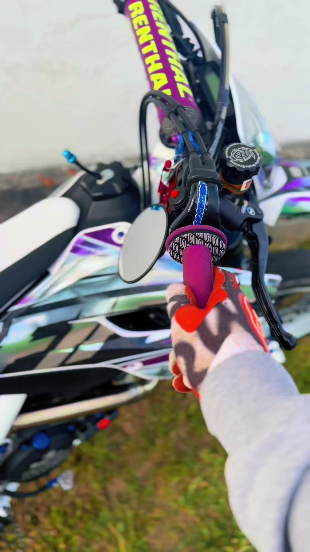 @Joni_moto