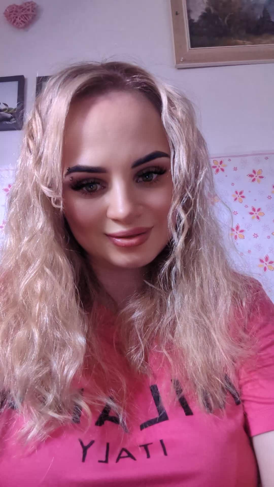 @Paulina Paula 🇩🇪🇩🇪🇵🇱🇵🇱