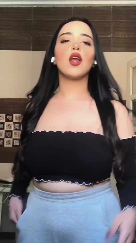 @👄بنت الفلاح 🥵🫦