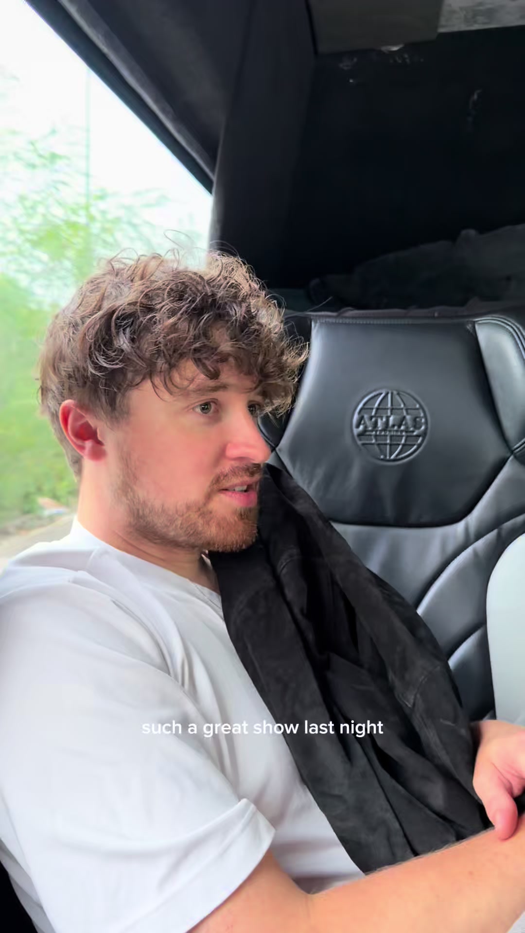 @AQUILO