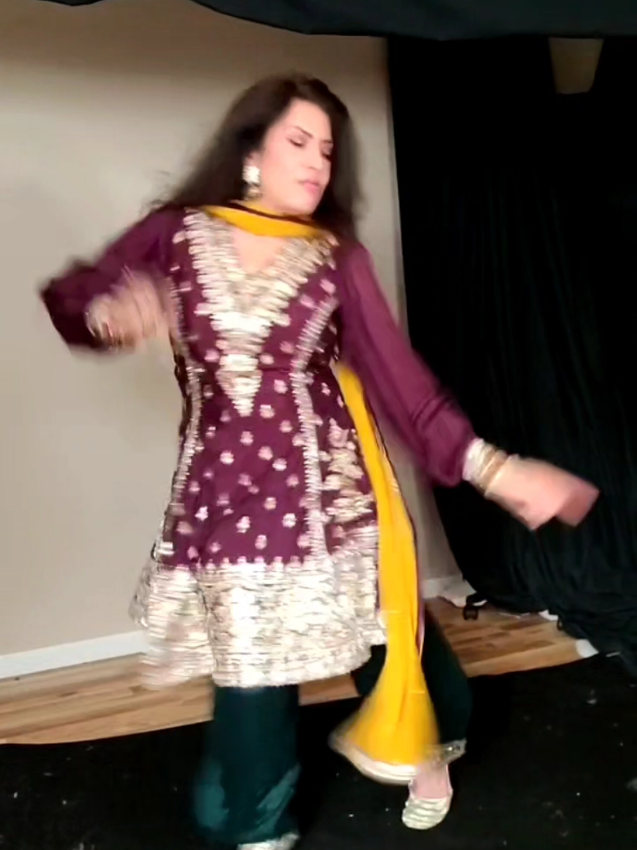 @Saaakshi