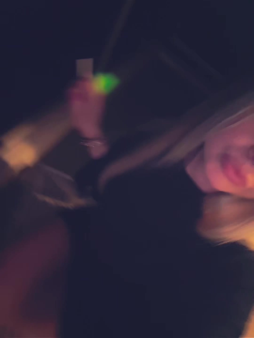 @888