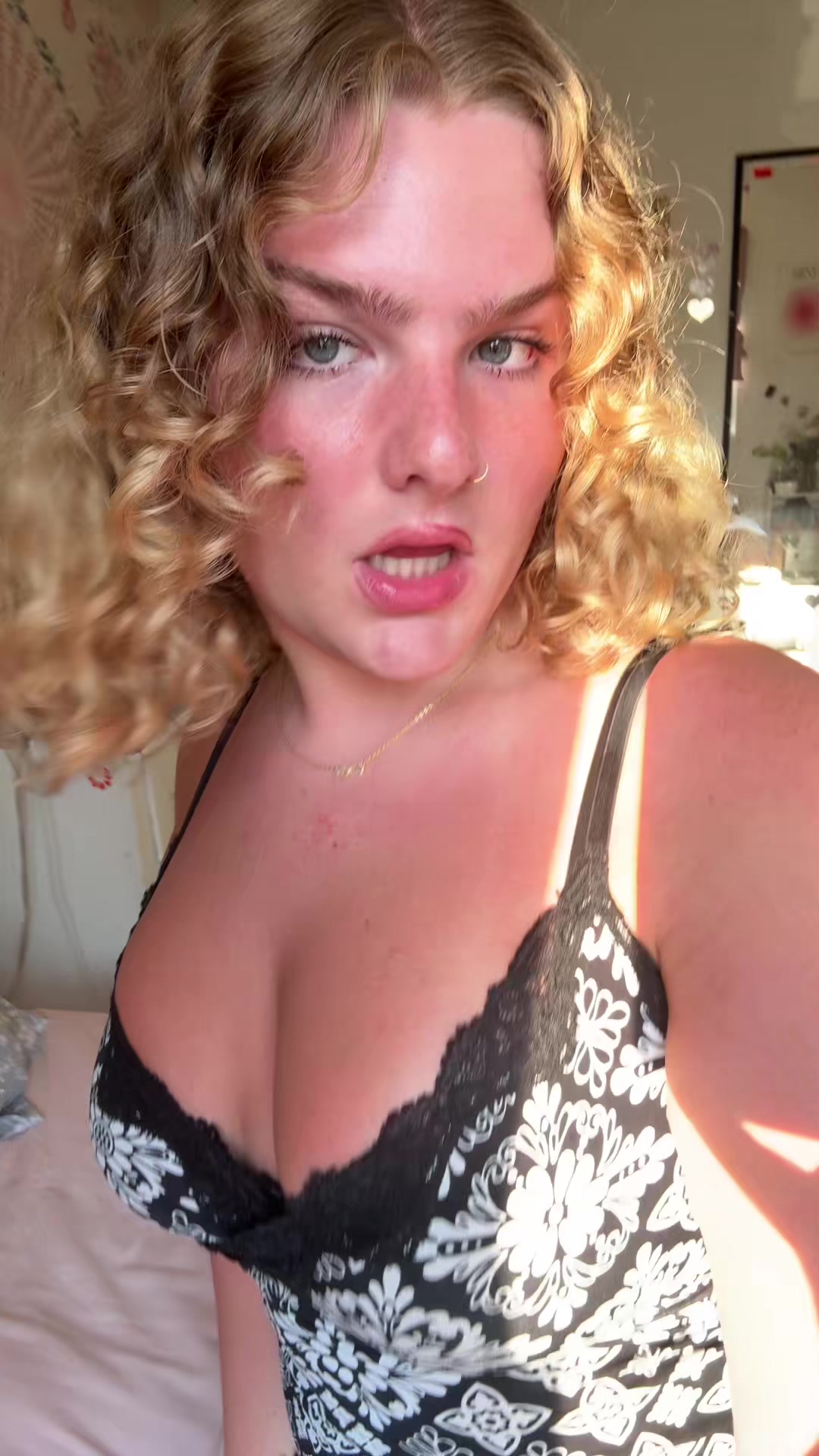 @Ella <3