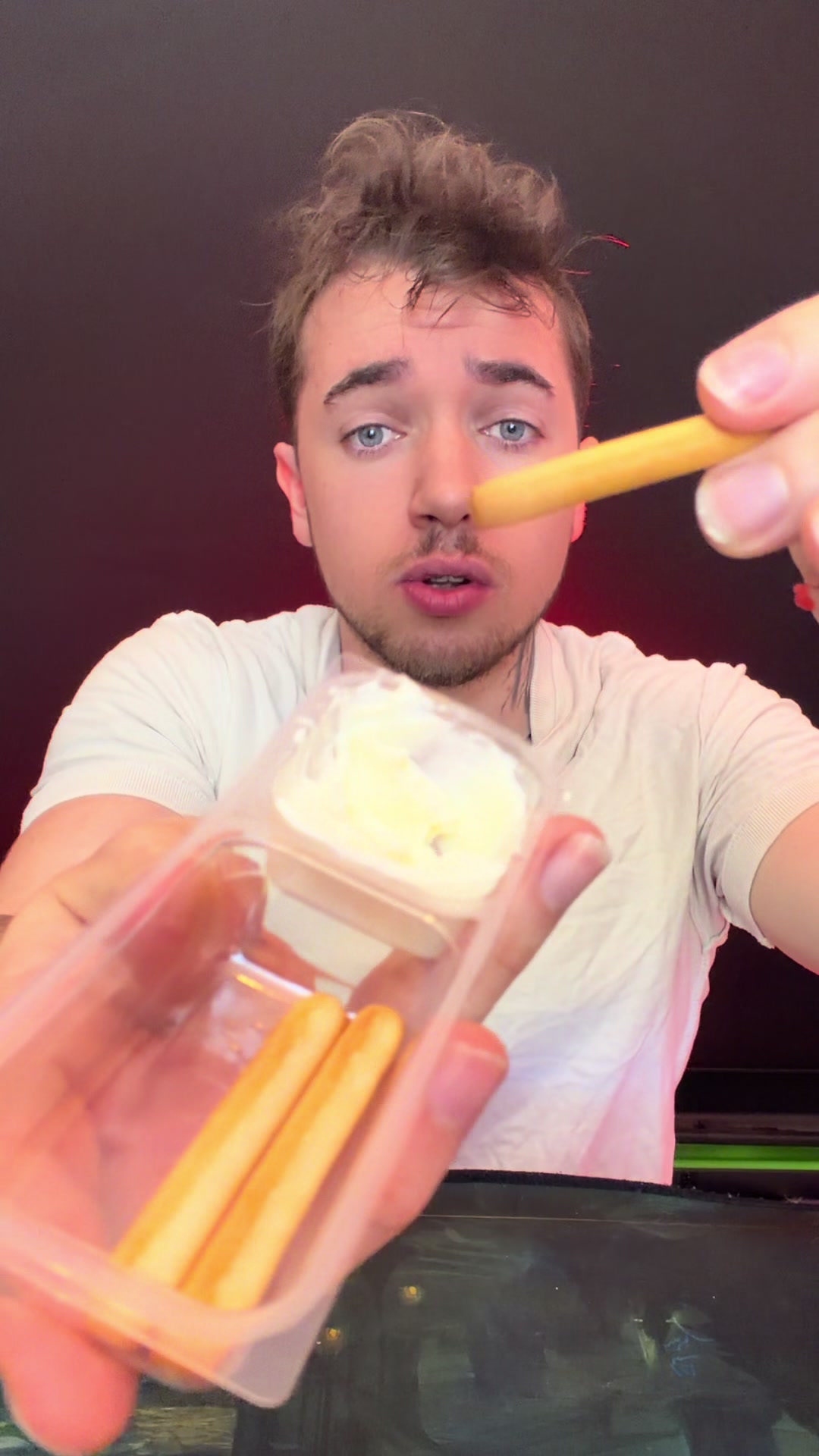 @ASMR TOM RED