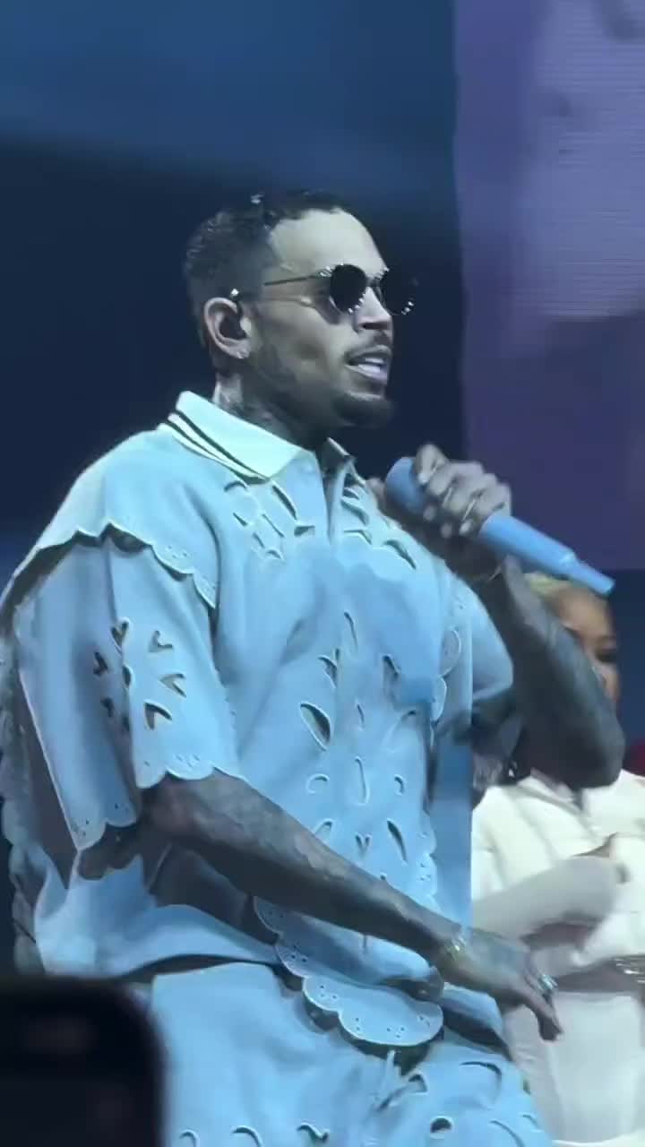 @breezybrow908
