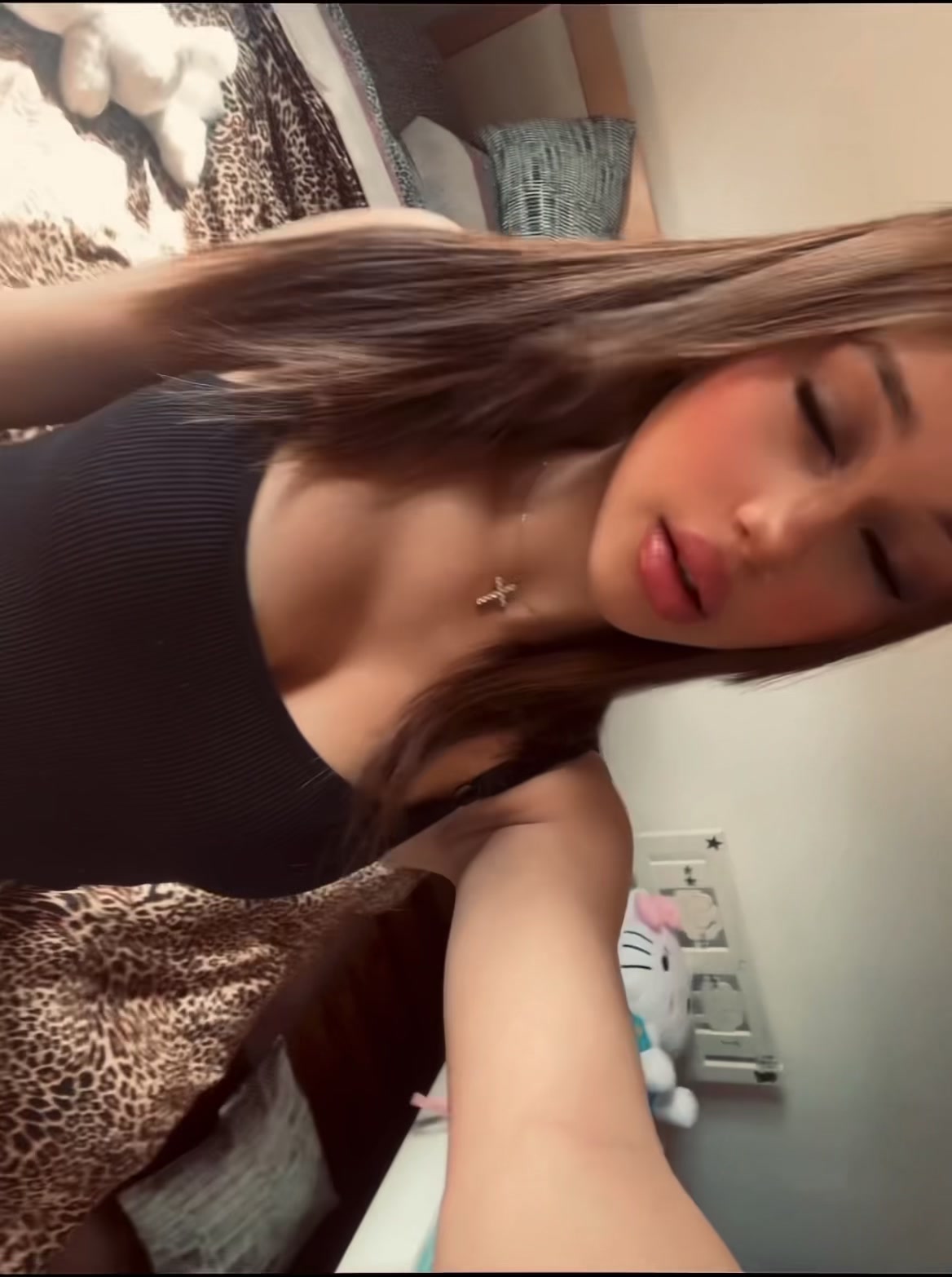@𝓬𝓪𝓻𝓸𝓵🫰🏼