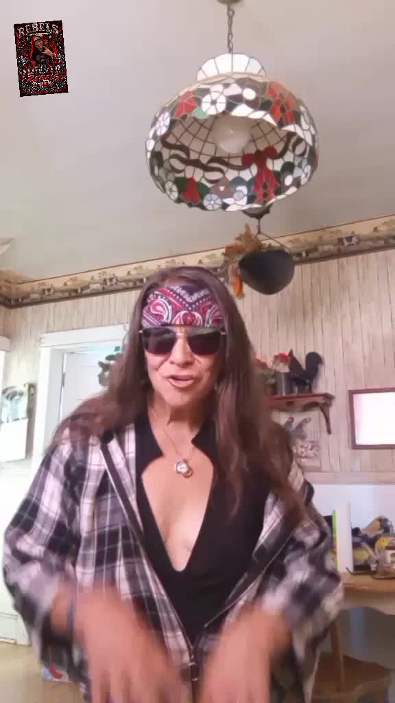 @🖤❤️🤟REBEL Danielle Cerda772
