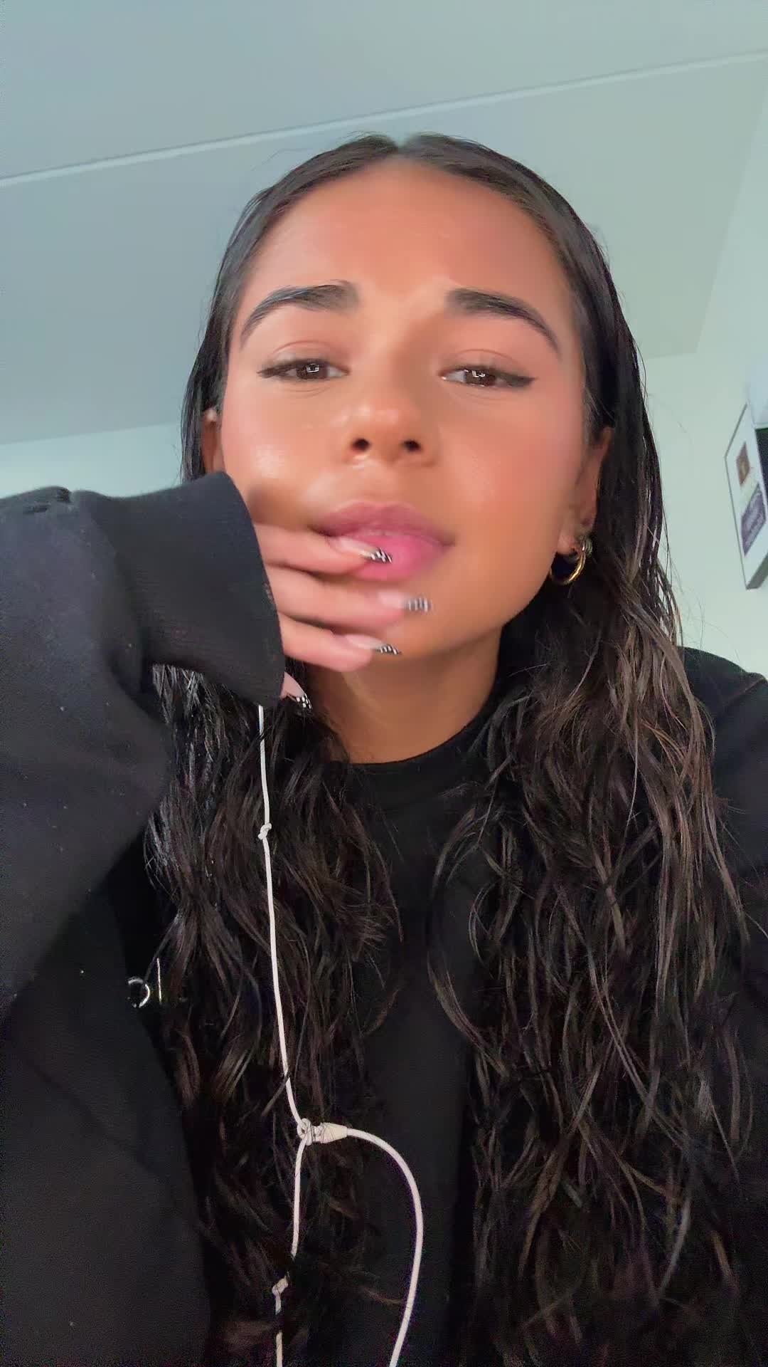 @alohaabsters