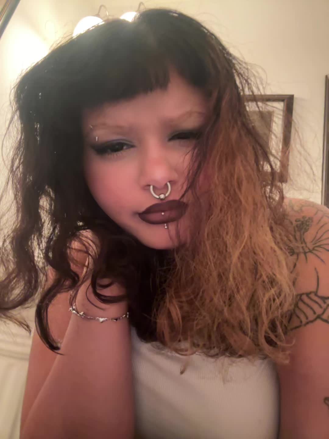 @nahyma.com