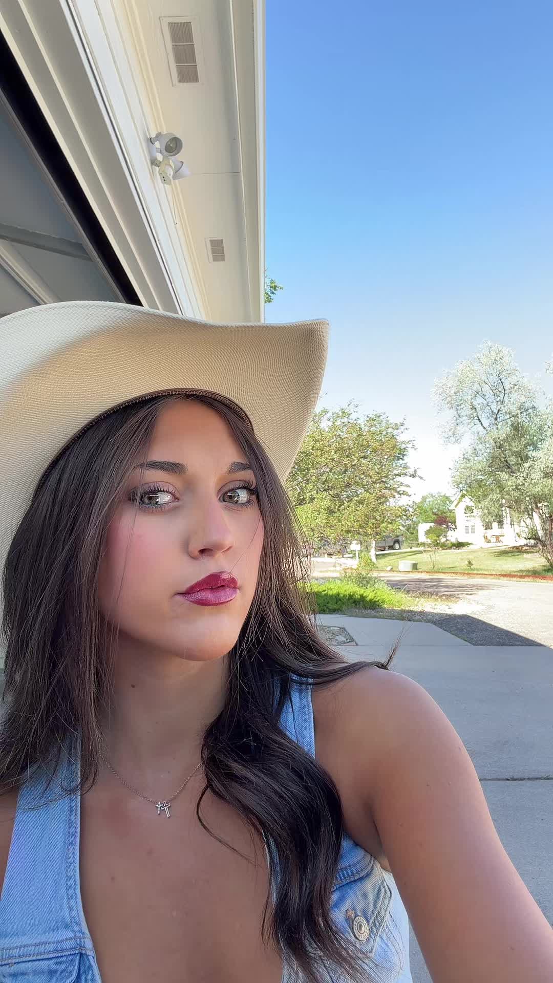 @phoebehh_2