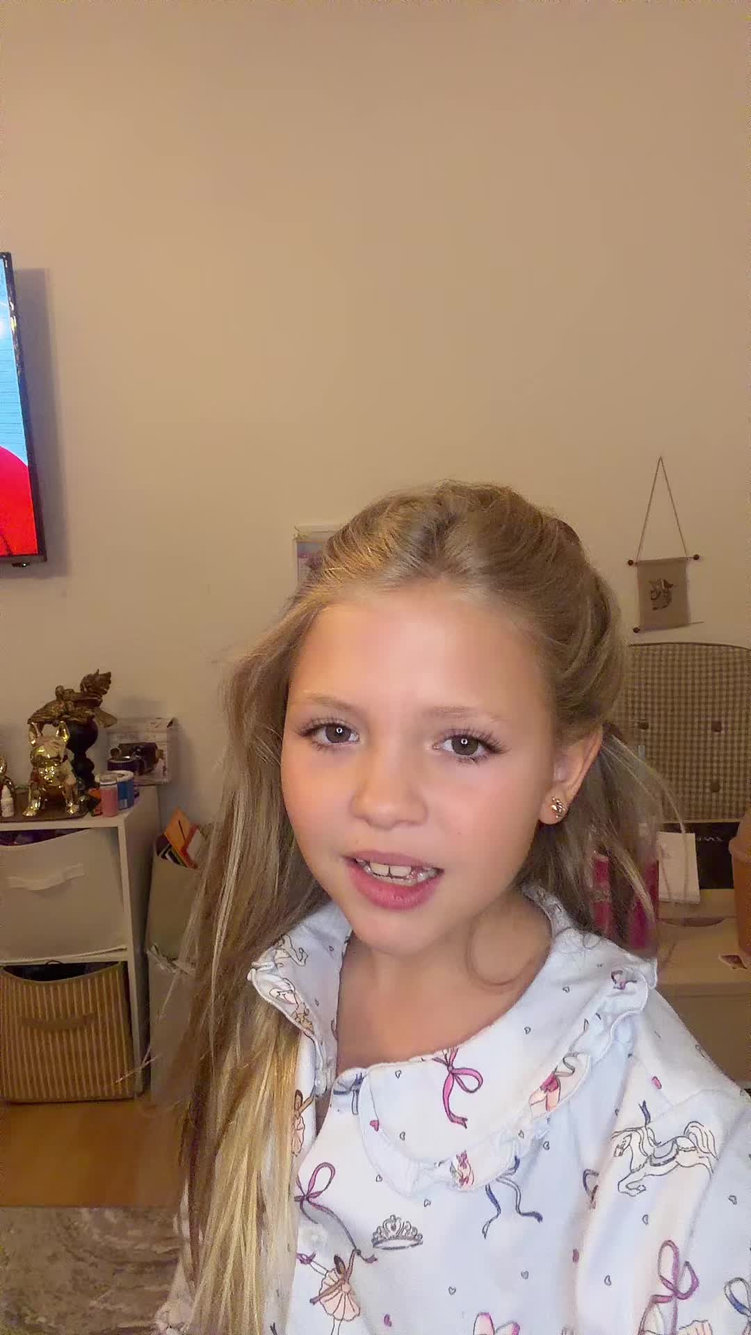 @Аріна 🐶🐭🐹🐱