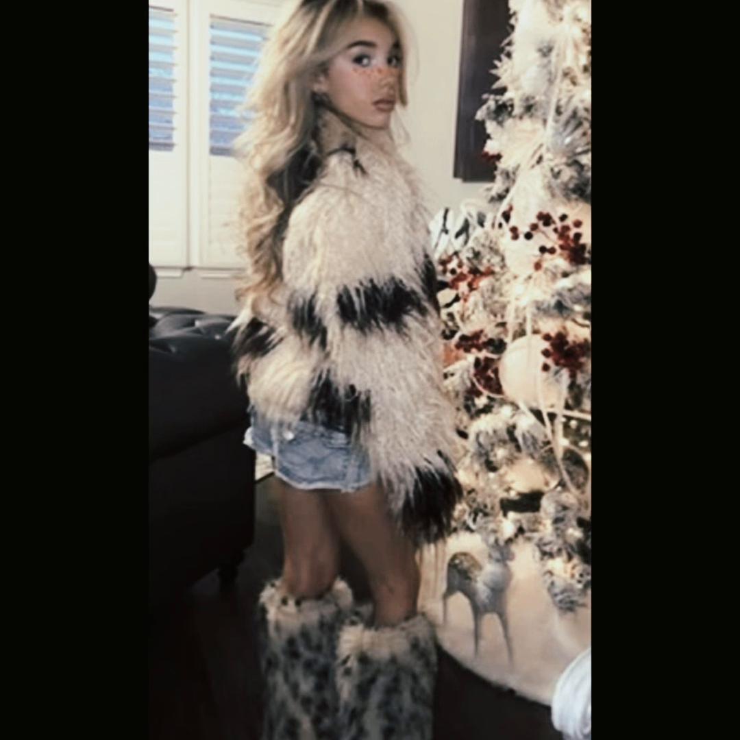 @👸🏼𝓠𝓾𝓮𝓮𝓷 𝓫🐝