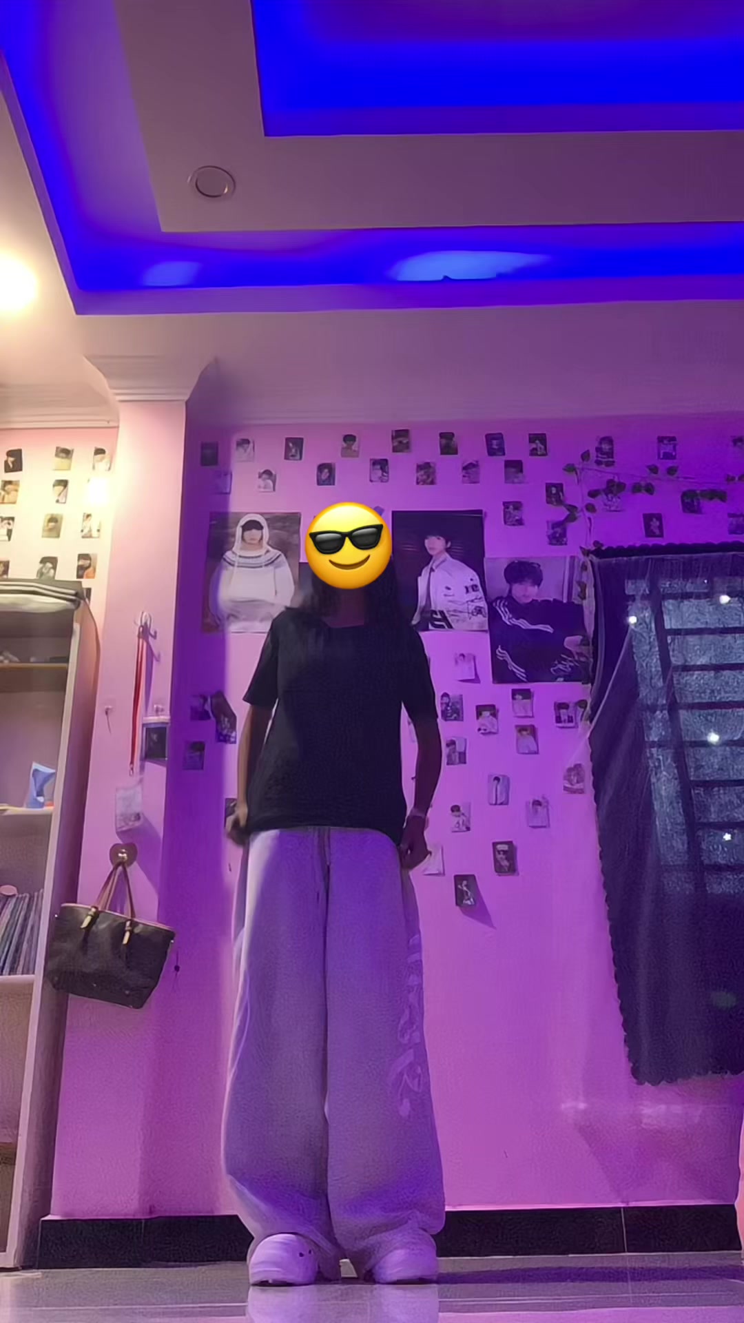 @EINMOVES