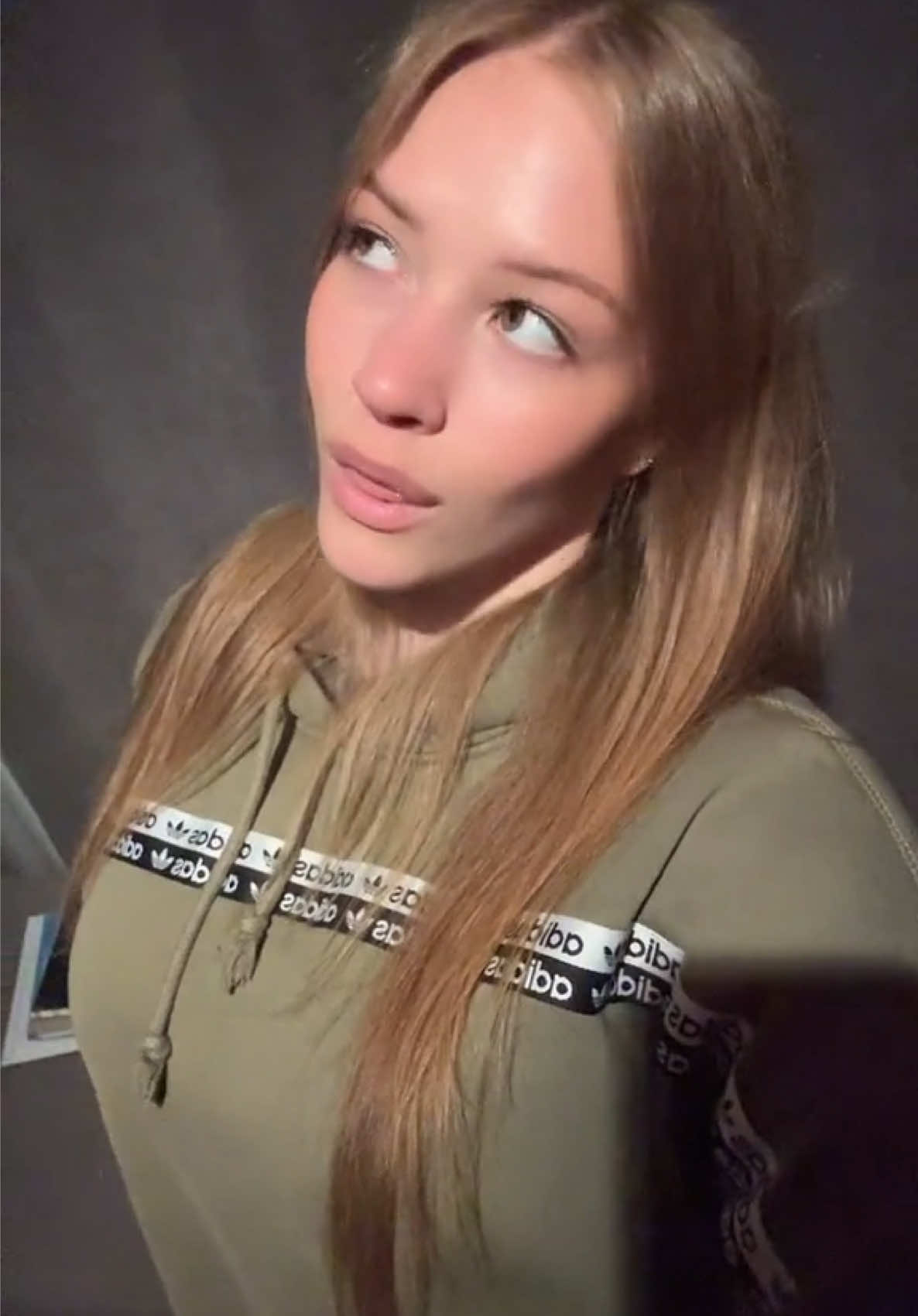 @pollikznccv