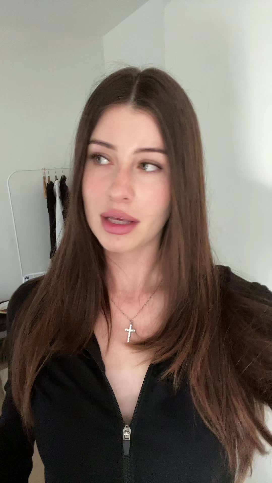 @annaiiiiiiiiiiiii