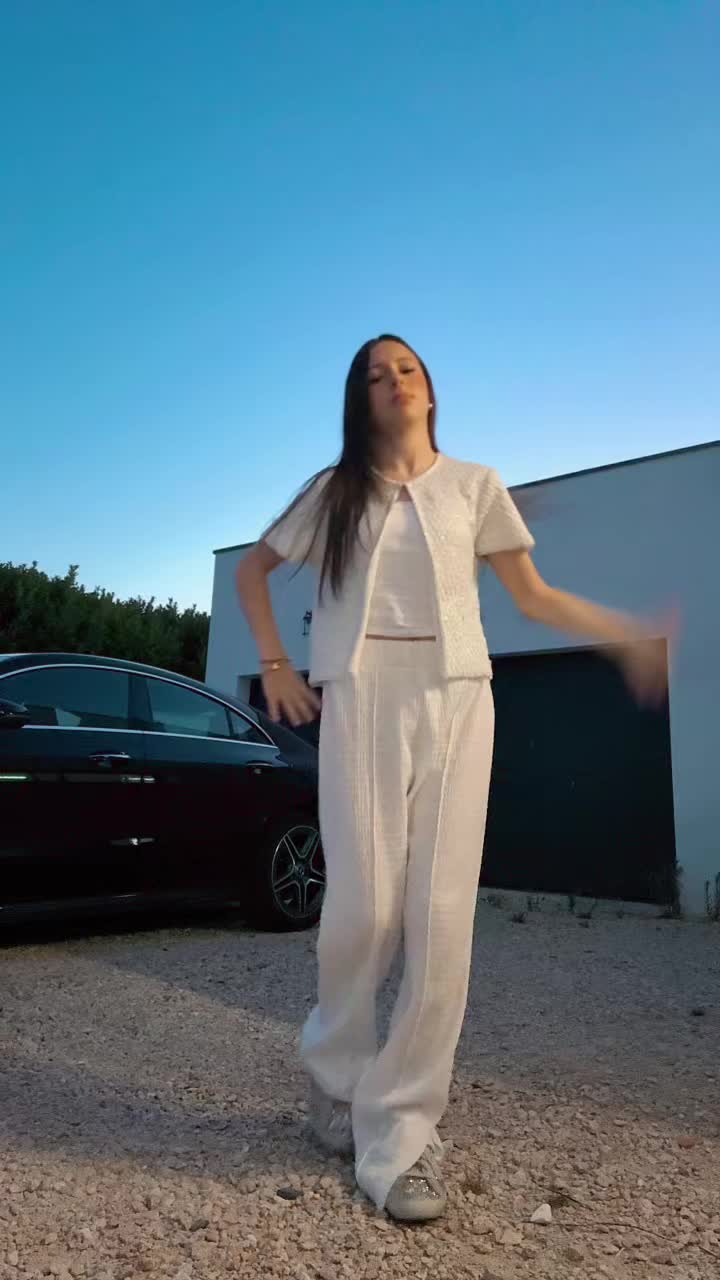 @𝒀 𝑬 𝑳 𝑰 𝒁