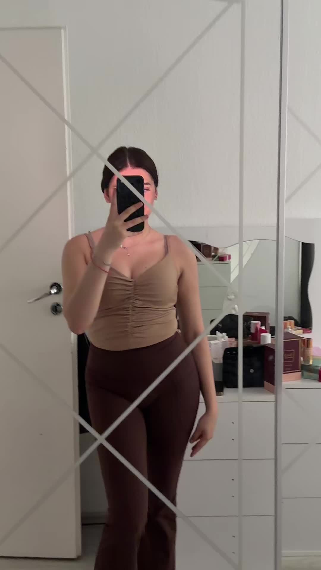 @𝑀𝑒𝓇𝑜𝓉𝒾𝓃𝒶