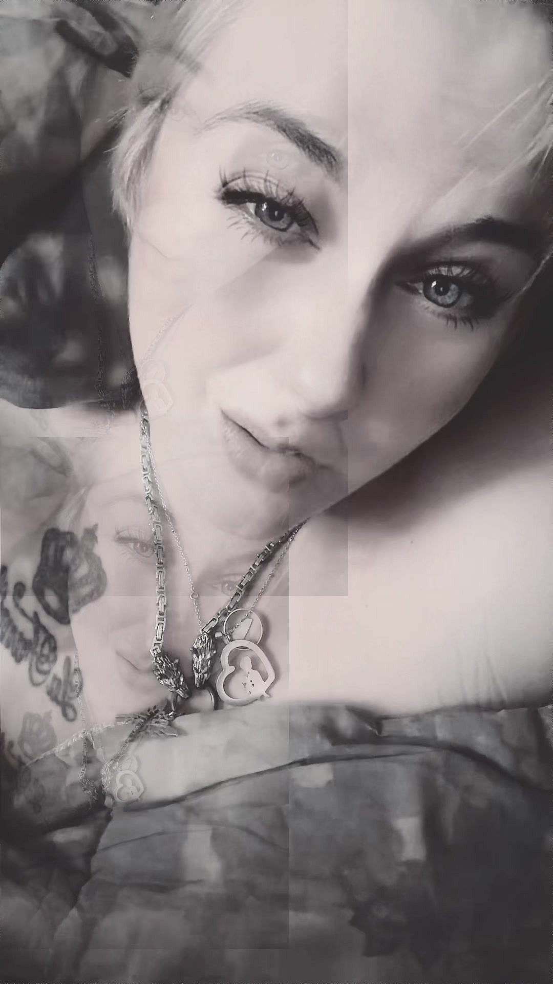 @Carmen♥️😈~FoxiUndCarmen4live~
