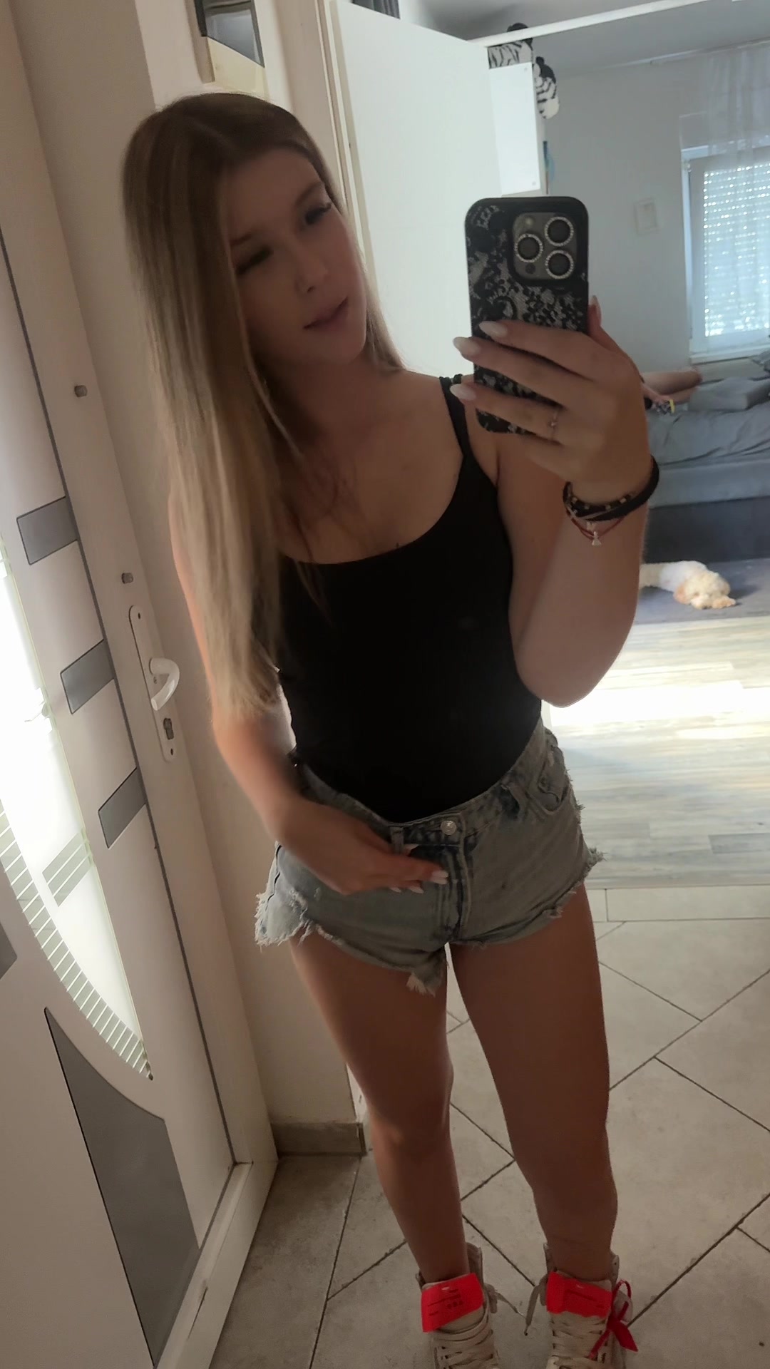 @mia