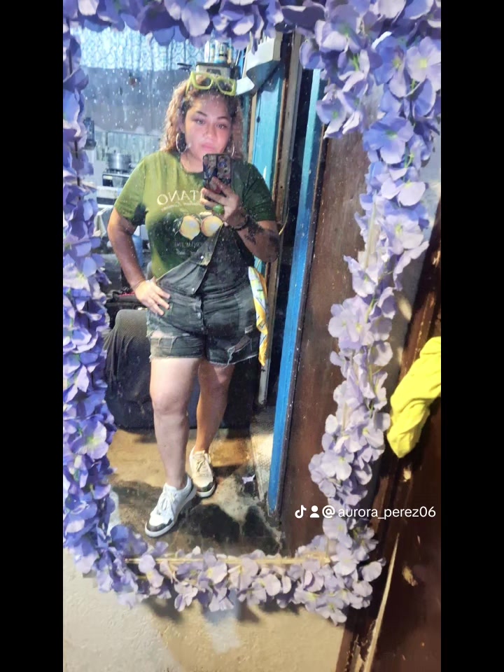 @🦁Aurora perez🌺
