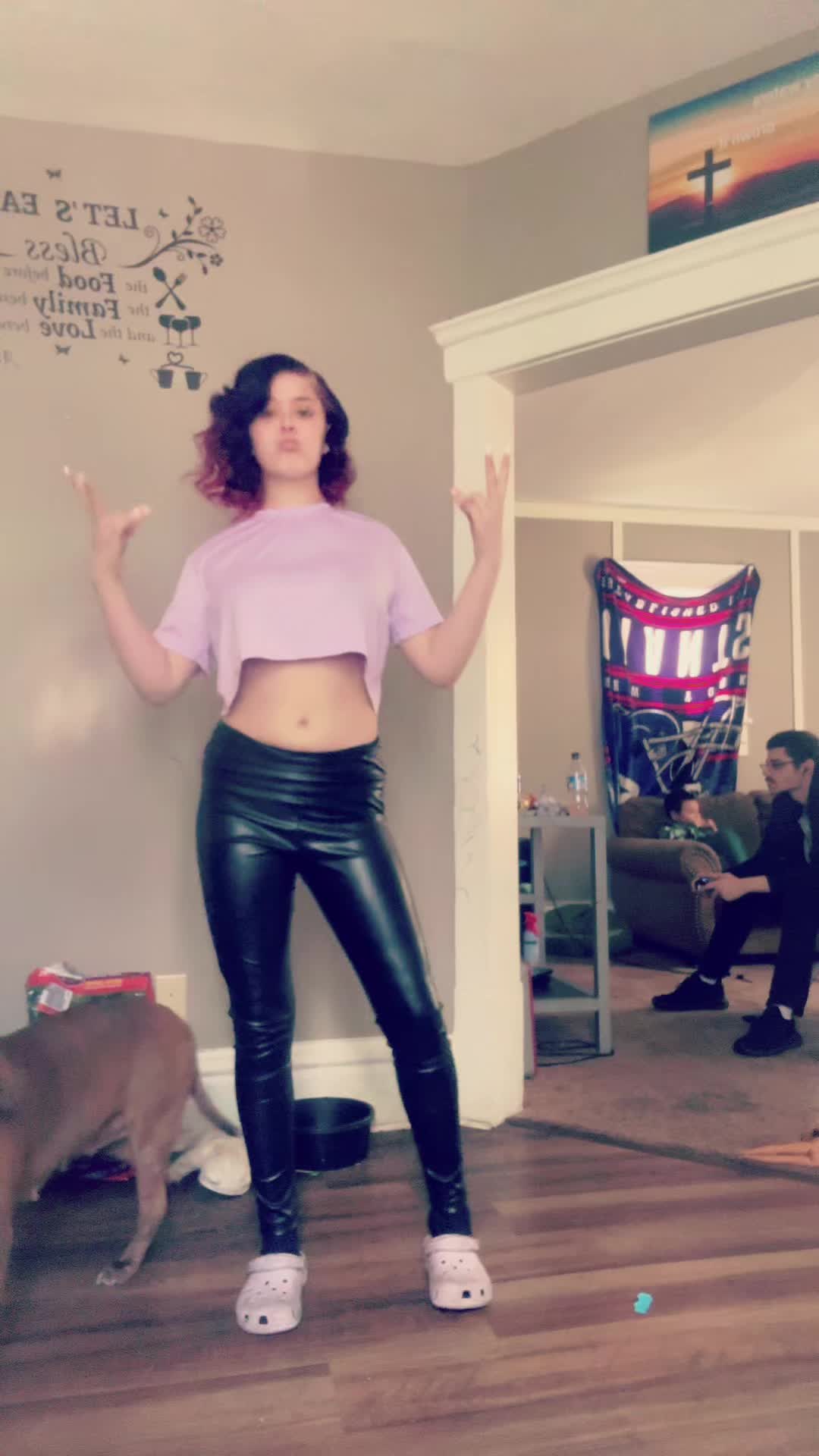 @toopr3ttyweirdo