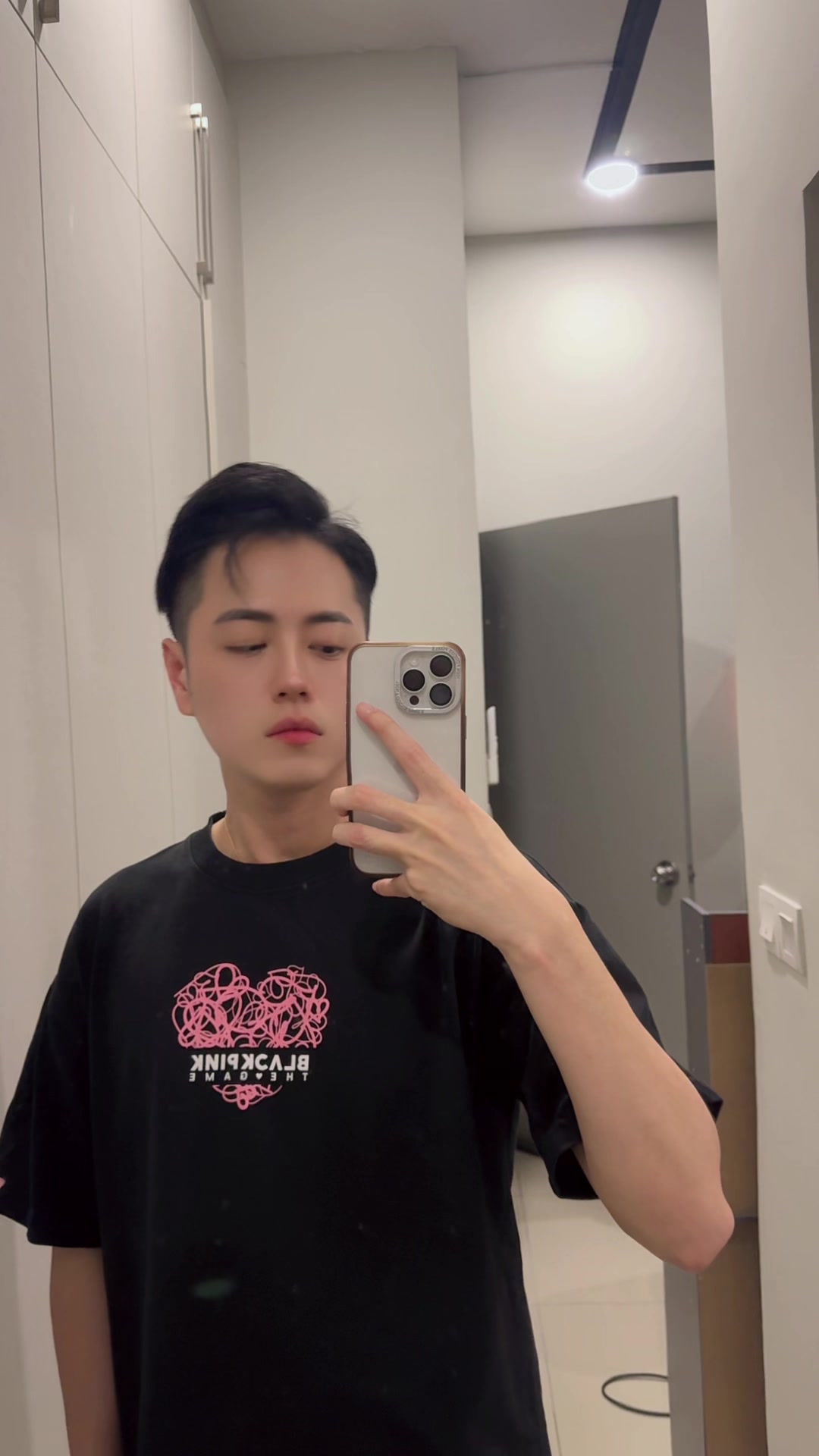 @T