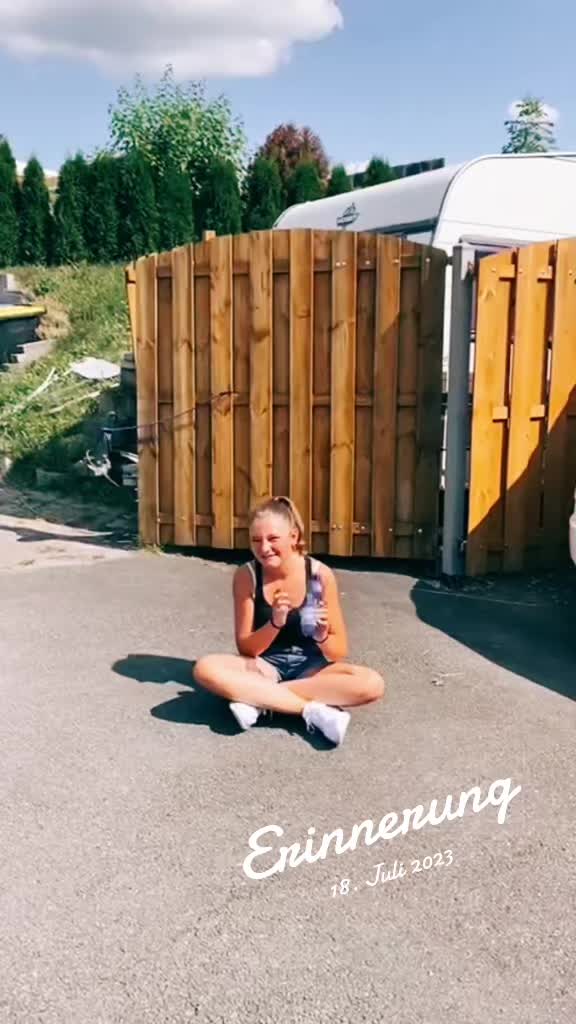 @Crazy_Sarah_xx