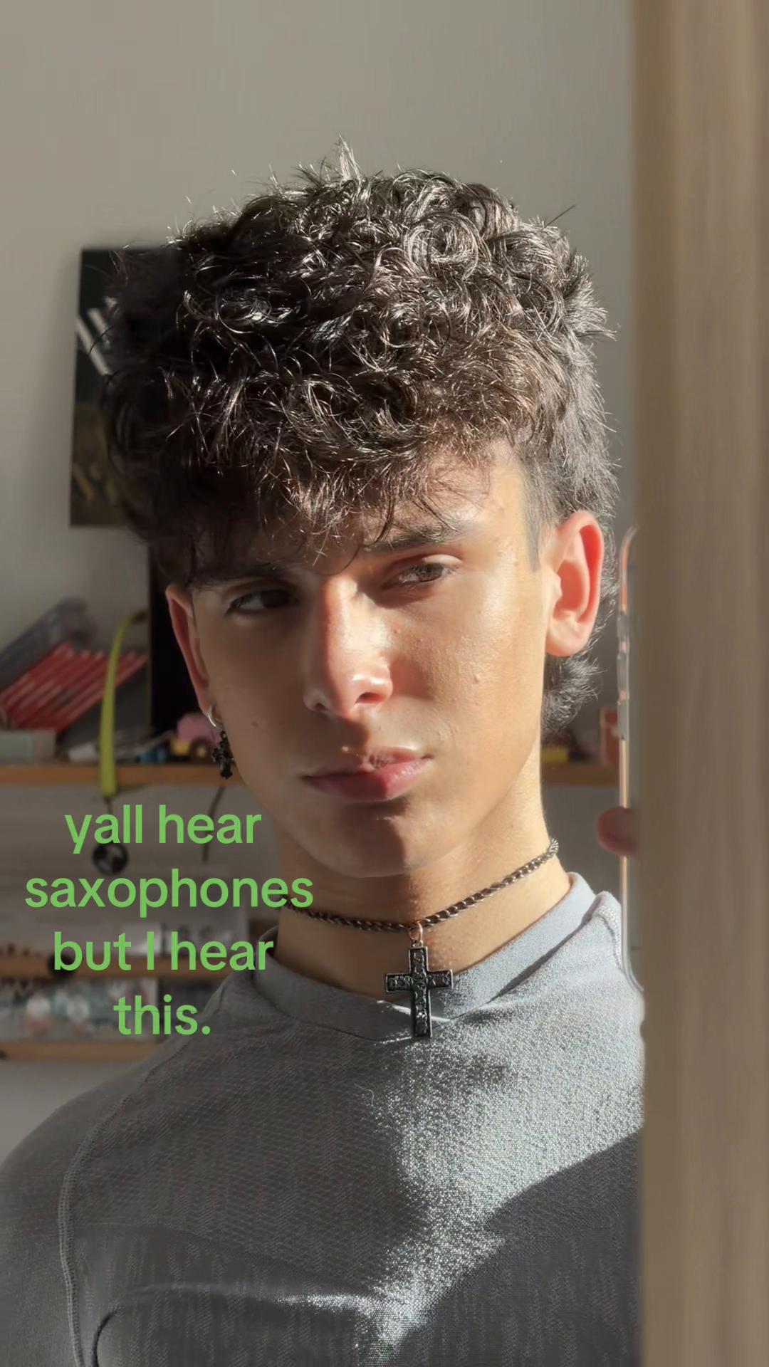 @♱
