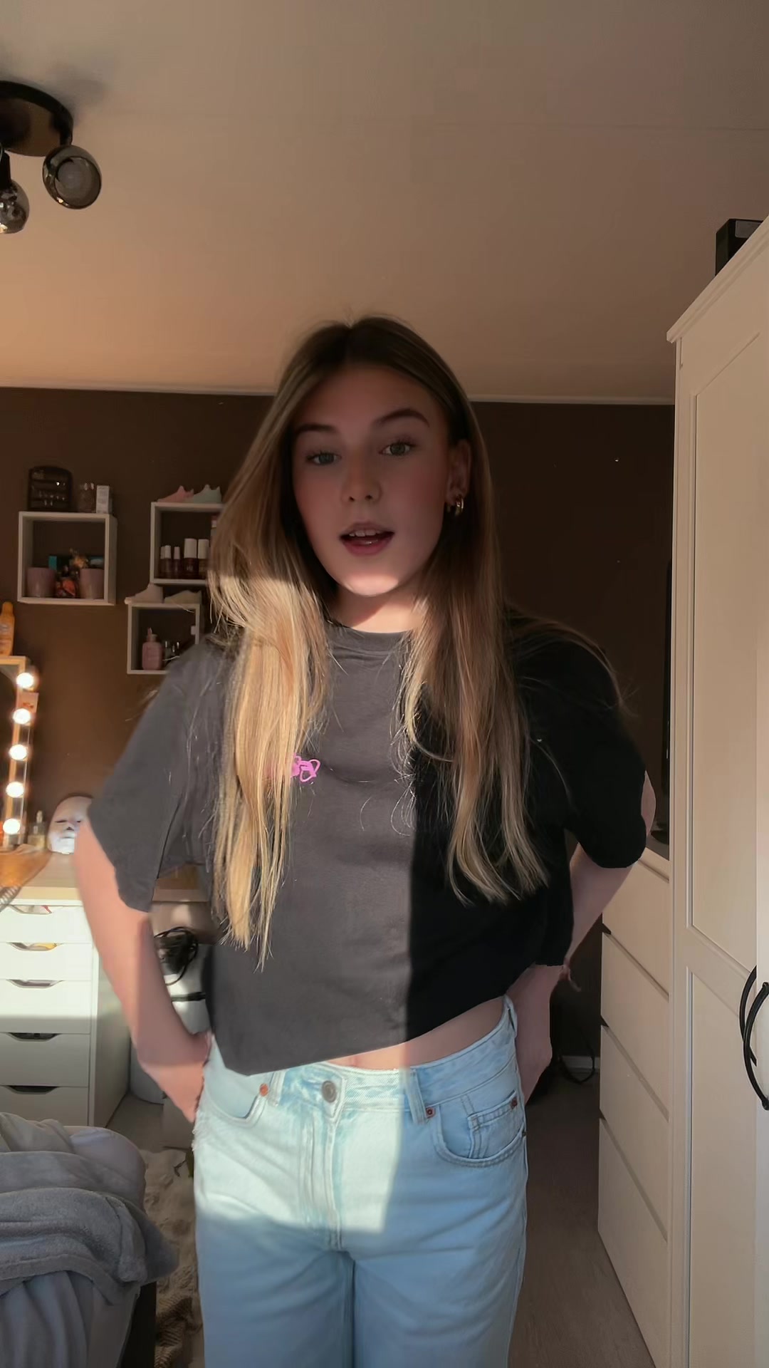 @x01
