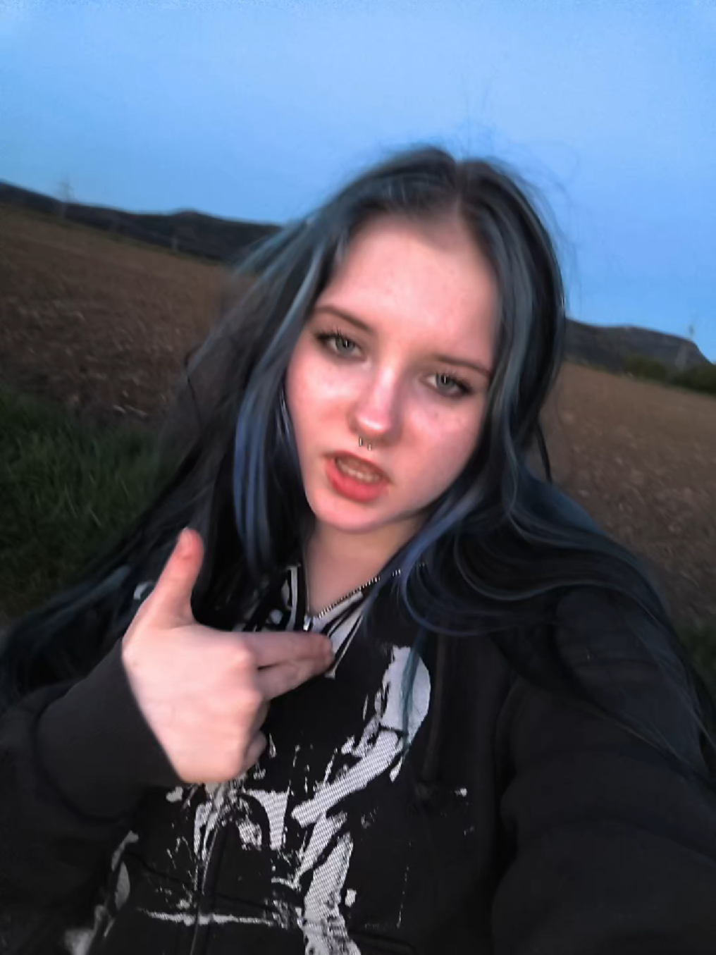 @Angelixx👽
