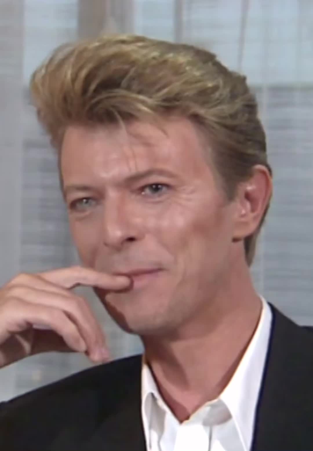 @DavidBowieGlamour Fan Account