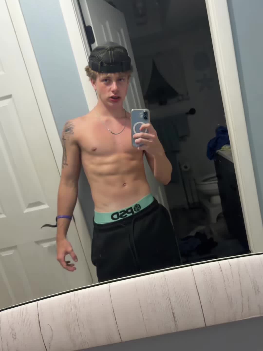 @ykYouLoveBrian