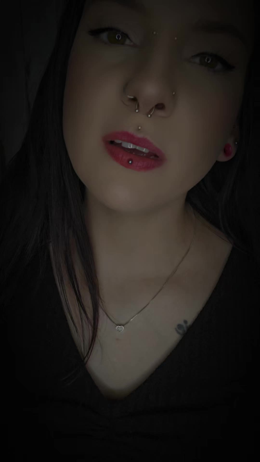 @𝓐𝓷𝓷𝓲 🖤
