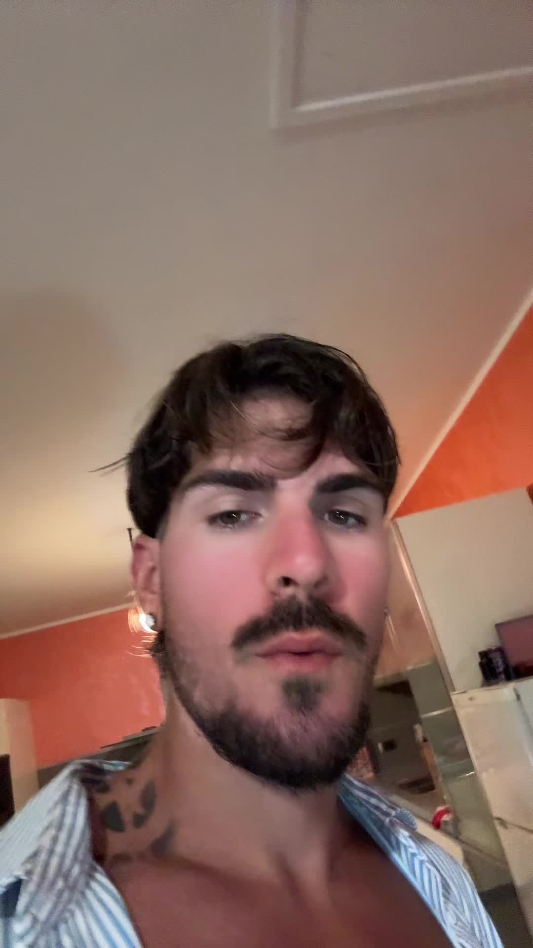 @🦇