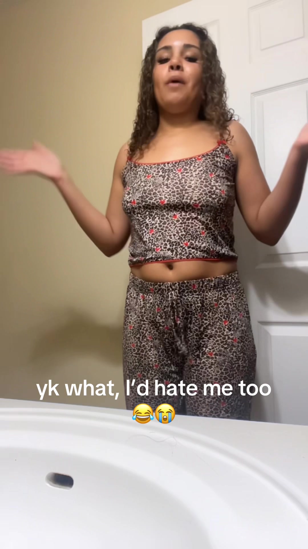 @tavennicole