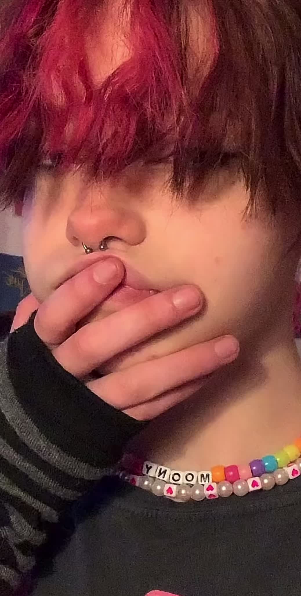 @꩜