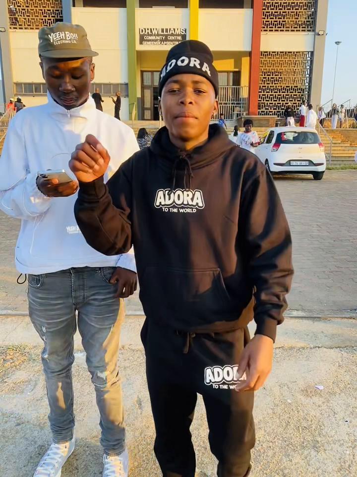 @MrrSikzo@123